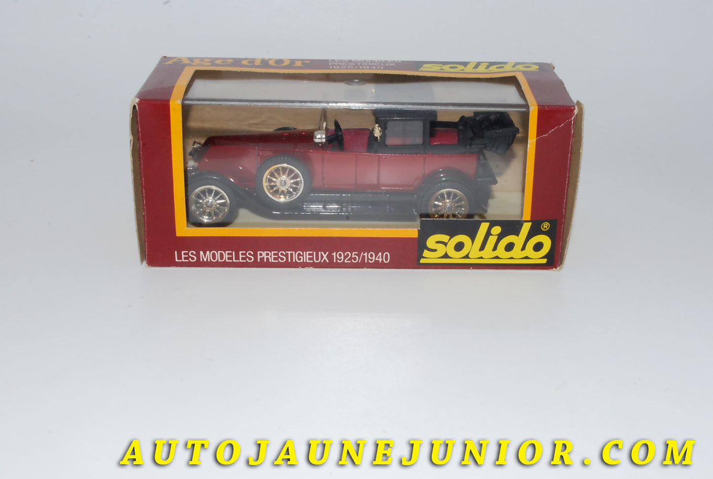 #3764 - Solido - Renault - 40cv coupé chauffeur