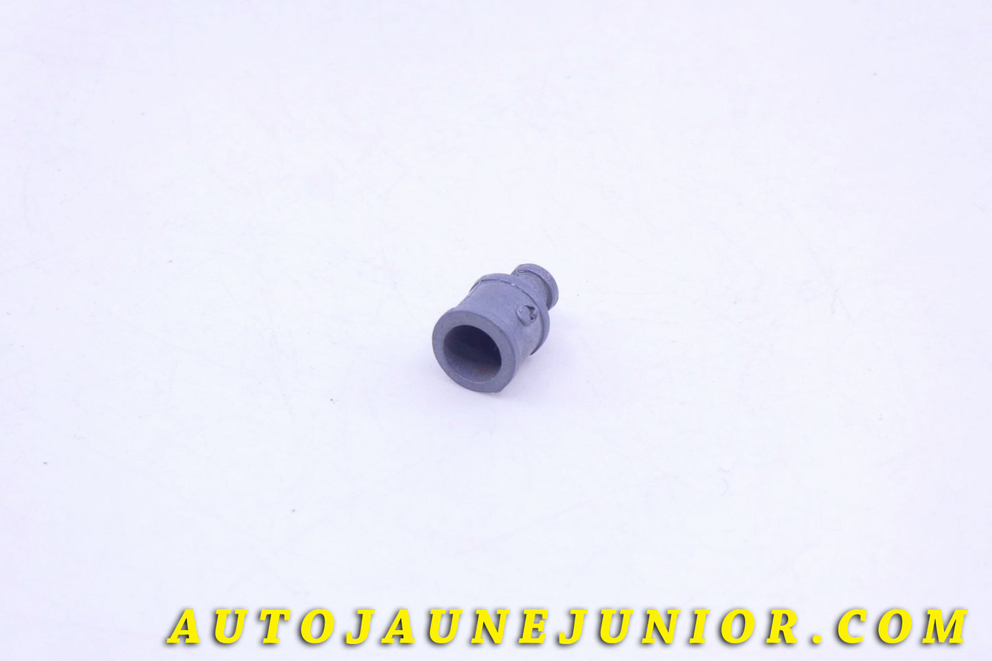 Le Dinky Toys Pièce détachée Bidon de Lait est en vente sur Auto Jaune Junior ! Découvrez nos collections de diecast Tekno, Politoys, Mebetoys, Mercury, Joal, Diapet, Märklin, TootsieToys.Vous avez le même jouet ? Profitez de notre expertise pour vous accompagner dans la vente de vos modèles ou votre collection ! Nous achetons tous lots de miniatures ! Contactez nous !