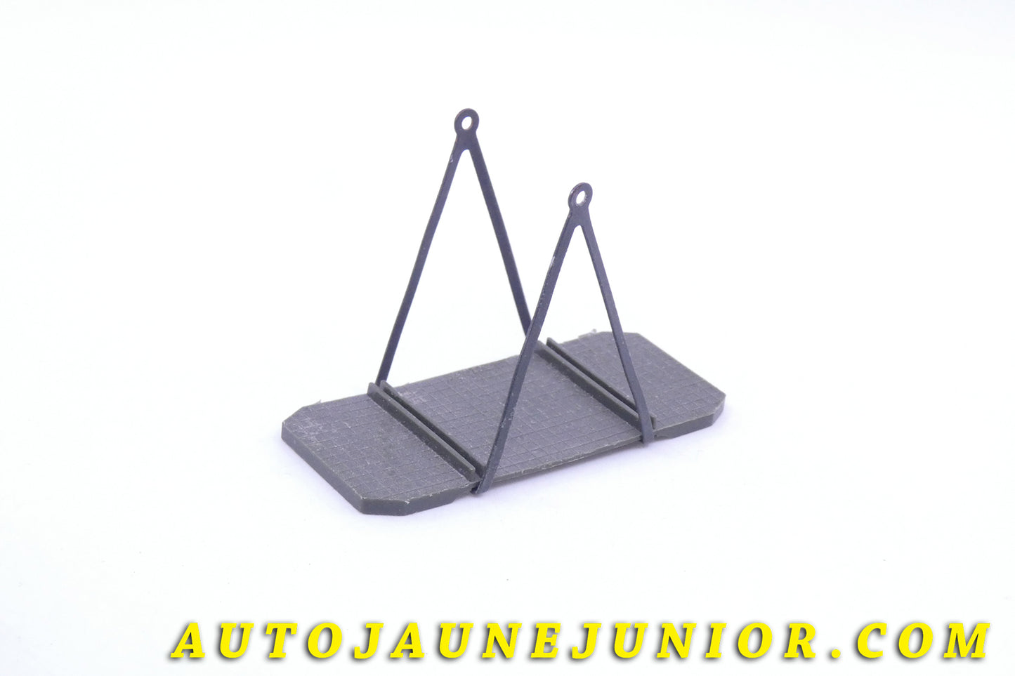 Le #3903 - Dinky Toys - Brockway - Nacelle Brockway est en vente sur Auto Jaune Junior ! Tekno, Politoys, Mebetoys, Mercury, Joal, Diapet, Märklin, TootsieToys.Vous avez le même jouet ? Profitez de notre expertise pour vous accompagner dans la vente de vos modèles ou votre collection ! Nous achetons tous lots de miniatures ! Contactez nous ! contact@autojaunejunior.com. 