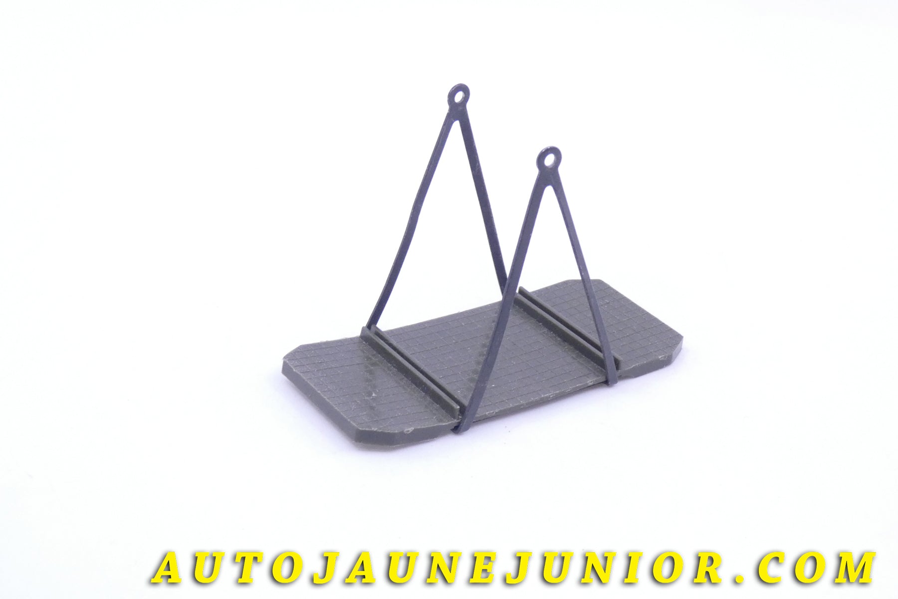 Le #3904 - Dinky Toys - Brockway - Nacelle Brockway est en vente sur Auto Jaune Junior ! Tekno, Politoys, Mebetoys, Mercury, Joal, Diapet, Märklin, TootsieToys.Vous avez le même jouet ? Profitez de notre expertise pour vous accompagner dans la vente de vos modèles ou votre collection ! Nous achetons tous lots de miniatures ! Contactez nous ! contact@autojaunejunior.com. 