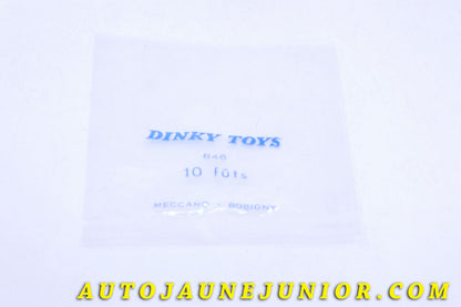 Le #3912 - Dinky Toys - Sachet Vide - 10 Fûts (Original) - Provenance "Collection R.Goirand" est en vente sur Auto Jaune Junior ! Tekno, Politoys, Mebetoys, Mercury, Joal, Diapet, Märklin, TootsieToys.Vous avez le même jouet ? Profitez de notre expertise pour vous accompagner dans la vente de vos modèles ou votre collection ! Nous achetons tous lots de miniatures ! Contactez nous ! contact@autojaunejunior.com. 