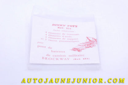 Le #3921 - Dinky Toys - Sachet Vide - Pack accessoires Brockway (Original) - Provenance "Collection R.Goirand" est en vente sur Auto Jaune Junior ! Tekno, Politoys, Mebetoys, Mercury, Joal, Diapet, Märklin, TootsieToys.Vous avez le même jouet ? Profitez de notre expertise pour vous accompagner dans la vente de vos modèles ou votre collection ! Nous achetons tous lots de miniatures ! Contactez nous ! contact@autojaunejunior.com. 