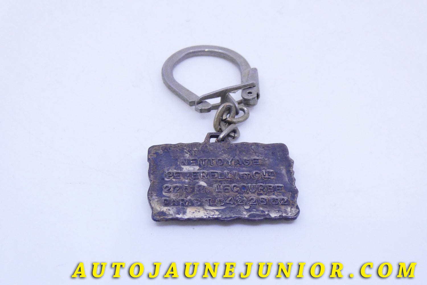 Le #3923 - Autre Fabriquant - Renault - Ancêtre 1902 - Publicitaire est en vente sur Auto Jaune Junior ! Tekno, Politoys, Mebetoys, Mercury, Joal, Diapet, Märklin, TootsieToys.Vous avez le même jouet ? Profitez de notre expertise pour vous accompagner dans la vente de vos modèles ou votre collection ! Nous achetons tous lots de miniatures ! Contactez nous ! contact@autojaunejunior.com. 