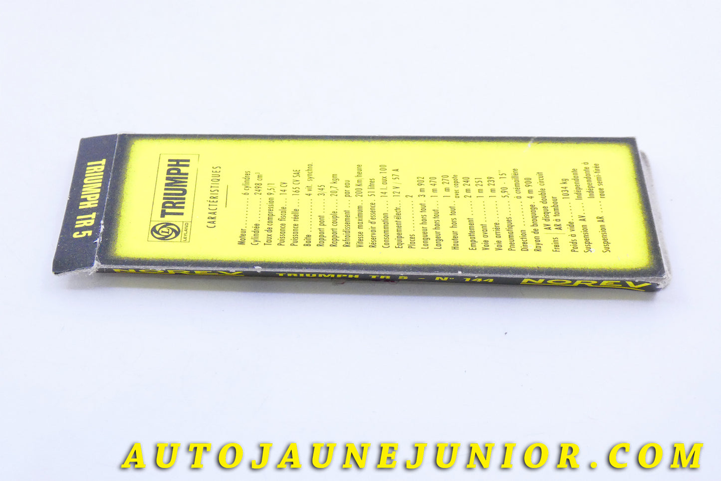 Le #3974 - Norev - Triumph - TR 5 (Socle de boite) est en vente sur Auto Jaune Junior ! Tekno, Politoys, Mebetoys, Mercury, Joal, Diapet, Märklin, TootsieToys.Vous avez le même jouet ? Profitez de notre expertise pour vous accompagner dans la vente de vos modèles ou votre collection ! Nous achetons tous lots de miniatures ! Contactez nous ! contact@autojaunejunior.com. 