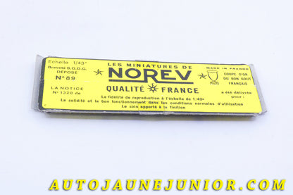 Le #3985 - Norev - Peugeot - Socle original boite Mica - 304 (Rare !) est en vente sur Auto Jaune Junior ! Tekno, Politoys, Mebetoys, Mercury, Joal, Diapet, Märklin, TootsieToys.Vous avez le même jouet ? Profitez de notre expertise pour vous accompagner dans la vente de vos modèles ou votre collection ! Nous achetons tous lots de miniatures ! Contactez nous ! contact@autojaunejunior.com. 
