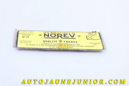 Le #3986 - Norev - Peugeot - Socle Coupé 404 est en vente sur Auto Jaune Junior ! Tekno, Politoys, Mebetoys, Mercury, Joal, Diapet, Märklin, TootsieToys.Vous avez le même jouet ? Profitez de notre expertise pour vous accompagner dans la vente de vos modèles ou votre collection ! Nous achetons tous lots de miniatures ! Contactez nous ! contact@autojaunejunior.com. 