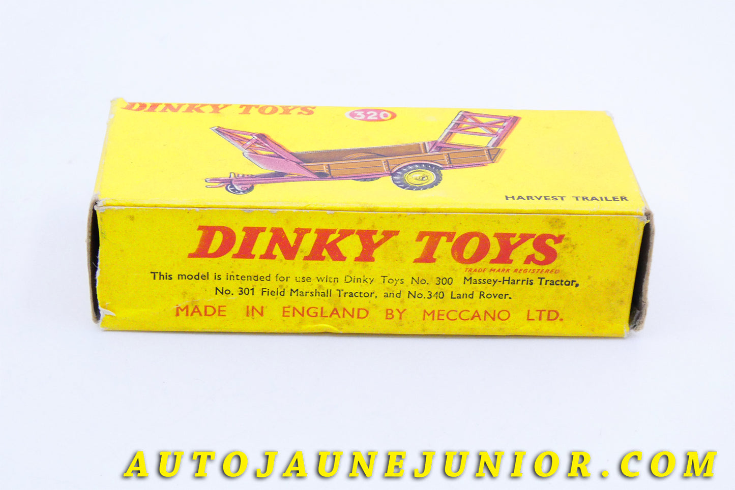 Le #3989 - Dinky Toys - Harvest  Trailer - Boite vide Ridelles à Foin est en vente sur Auto Jaune Junior ! Tekno, Politoys, Mebetoys, Mercury, Joal, Diapet, Märklin, TootsieToys.Vous avez le même jouet ? Profitez de notre expertise pour vous accompagner dans la vente de vos modèles ou votre collection ! Nous achetons tous lots de miniatures ! Contactez nous ! contact@autojaunejunior.com. 