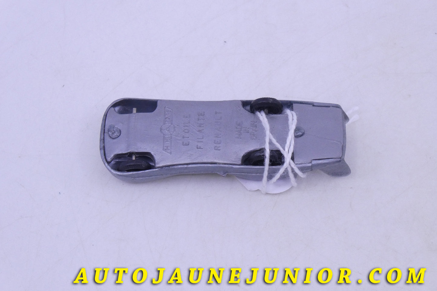 Le Mini Cars Renault Etoile Filante est en vente sur Auto Jaune Junior ! Découvrez nos collections de diecast Tekno, Politoys, Mebetoys, Mercury, Joal, Diapet, Märklin, TootsieToys.Vous avez le même jouet ? Profitez de notre expertise pour vous accompagner dans la vente de vos modèles ou votre collection ! Nous achetons tous lots de miniatures ! Contactez nous !