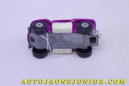 Le Matchbox Jaguar Buggy beach est en vente sur Auto Jaune Junior ! Découvrez nos collections de diecast Tekno, Politoys, Mebetoys, Mercury, Joal, Diapet, Märklin, TootsieToys.AutoJaune Junior ; Vous avez le même jouet ? Profitez de notre expertise pour vous accompagner dans la vente de vos modèles ou votre collection ! Nous achetons tous lots de miniatures ! Contactez nous !