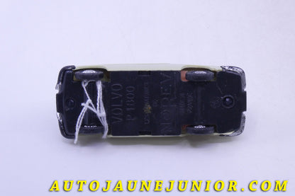Le Norev Volvo P1800 Coupé est en vente sur Auto Jaune Junior ! Découvrez nos collections de diecast Tekno, Politoys, Mebetoys, Mercury, Joal, Diapet, Märklin, TootsieToys.AutoJaune Junior ; Vous avez le même jouet ? Profitez de notre expertise pour vous accompagner dans la vente de vos modèles ou votre collection ! Nous achetons tous lots de miniatures ! Contactez nous !