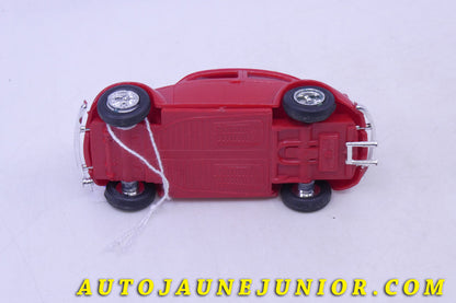 Le USA Volkswagen Coccinelle 1200 - 63' est en vente sur Auto Jaune Junior ! Découvrez nos collections de diecast Tekno, Politoys, Mebetoys, Mercury, Joal, Diapet, Märklin, TootsieToys.AutoJaune Junior ; Vous avez le même jouet ? Profitez de notre expertise pour vous accompagner dans la vente de vos modèles ou votre collection ! Nous achetons tous lots de miniatures ! Contactez nous !