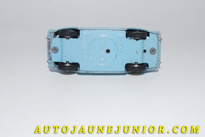 Le #4103 - C-I-J - Simca - 1000 Berline est en vente sur Auto Jaune Junior ! Tekno, Politoys, Mebetoys, Mercury, Joal, Diapet, Märklin, TootsieToys.Vous avez le même jouet ? Profitez de notre expertise pour vous accompagner dans la vente de vos modèles ou votre collection ! Nous achetons tous lots de miniatures ! Contactez nous ! contact@autojaunejunior.com. 