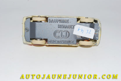 Le #4108 - C-I-J - Renault - Dauphine Bicolore (RARE !) est en vente sur Auto Jaune Junior ! Tekno, Politoys, Mebetoys, Mercury, Joal, Diapet, Märklin, TootsieToys.Vous avez le même jouet ? Profitez de notre expertise pour vous accompagner dans la vente de vos modèles ou votre collection ! Nous achetons tous lots de miniatures ! Contactez nous ! contact@autojaunejunior.com. 