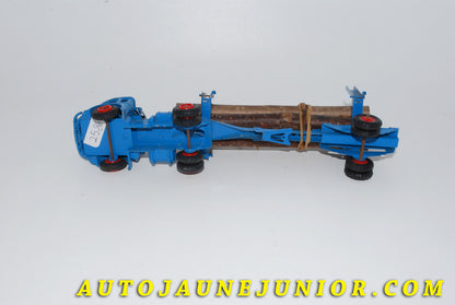 Le #4125 - C-I-J - Renault - 120cv tracteur semi remorque fardier est en vente sur Auto Jaune Junior ! Tekno, Politoys, Mebetoys, Mercury, Joal, Diapet, Märklin, TootsieToys.Vous avez le même jouet ? Profitez de notre expertise pour vous accompagner dans la vente de vos modèles ou votre collection ! Nous achetons tous lots de miniatures ! Contactez nous ! contact@autojaunejunior.com. 