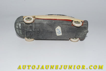 Le #4129 - JEP - Citroën - DS 19 est en vente sur Auto Jaune Junior ! Tekno, Politoys, Mebetoys, Mercury, Joal, Diapet, Märklin, TootsieToys.Vous avez le même jouet ? Profitez de notre expertise pour vous accompagner dans la vente de vos modèles ou votre collection ! Nous achetons tous lots de miniatures ! Contactez nous ! contact@autojaunejunior.com. 
