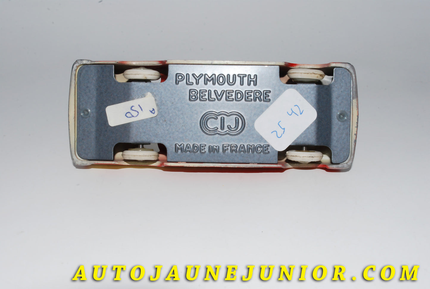 Le #4162 - C-I-J - Plymouth - Belverdere est en vente sur Auto Jaune Junior ! Tekno, Politoys, Mebetoys, Mercury, Joal, Diapet, Märklin, TootsieToys.Vous avez le même jouet ? Profitez de notre expertise pour vous accompagner dans la vente de vos modèles ou votre collection ! Nous achetons tous lots de miniatures ! Contactez nous ! contact@autojaunejunior.com. 