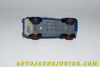 Le #4163 - C-I-J - Renault - 300kgs gendarmerie, Jantes de 1er Type  est en vente sur Auto Jaune Junior ! Tekno, Politoys, Mebetoys, Mercury, Joal, Diapet, Märklin, TootsieToys.Vous avez le même jouet ? Profitez de notre expertise pour vous accompagner dans la vente de vos modèles ou votre collection ! Nous achetons tous lots de miniatures ! Contactez nous ! contact@autojaunejunior.com. 