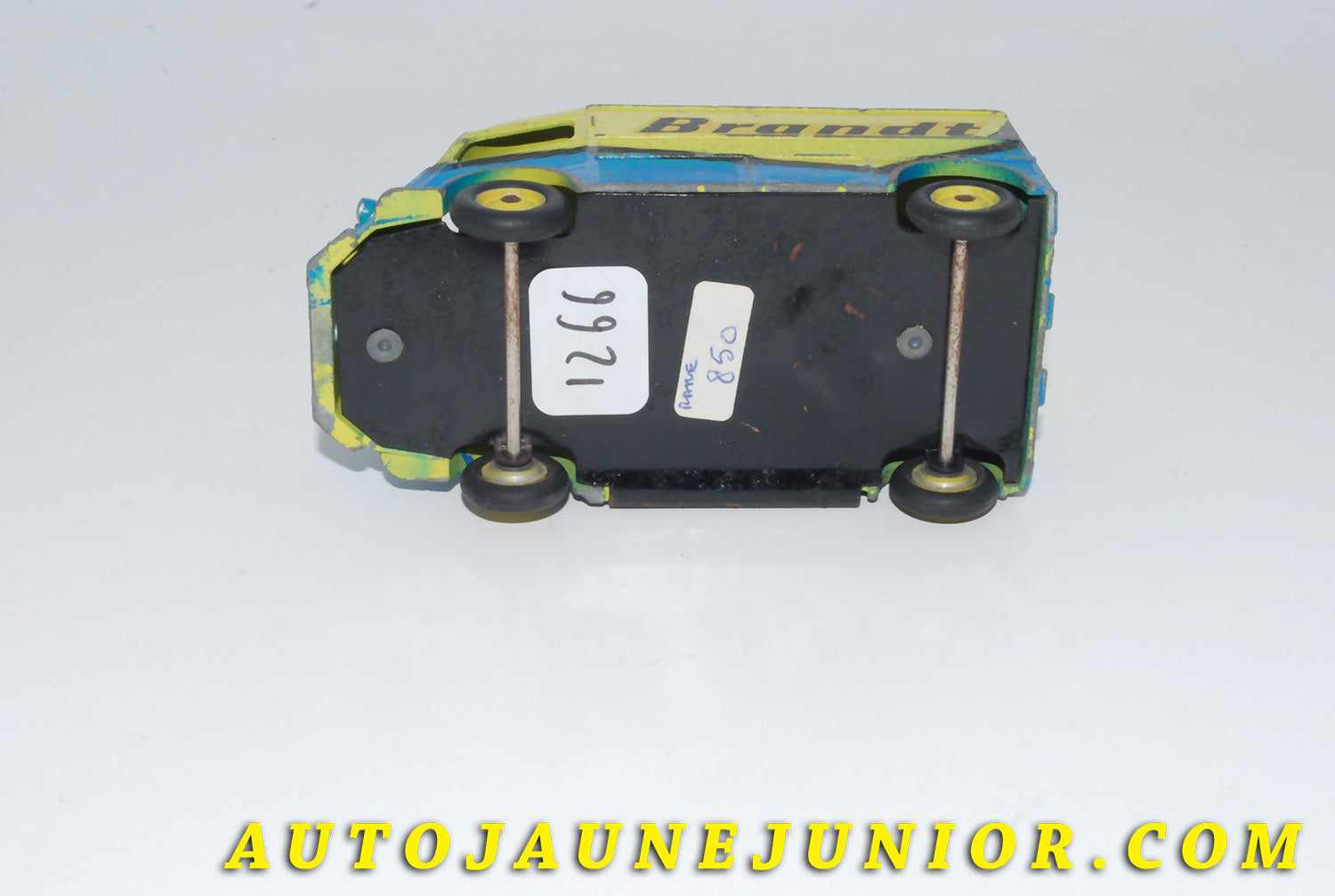 Le #4177 - C-I-J - Citroën - 1200Kgs fourgon Brandt est en vente sur Auto Jaune Junior ! Tekno, Politoys, Mebetoys, Mercury, Joal, Diapet, Märklin, TootsieToys.Vous avez le même jouet ? Profitez de notre expertise pour vous accompagner dans la vente de vos modèles ou votre collection ! Nous achetons tous lots de miniatures ! Contactez nous ! contact@autojaunejunior.com. 