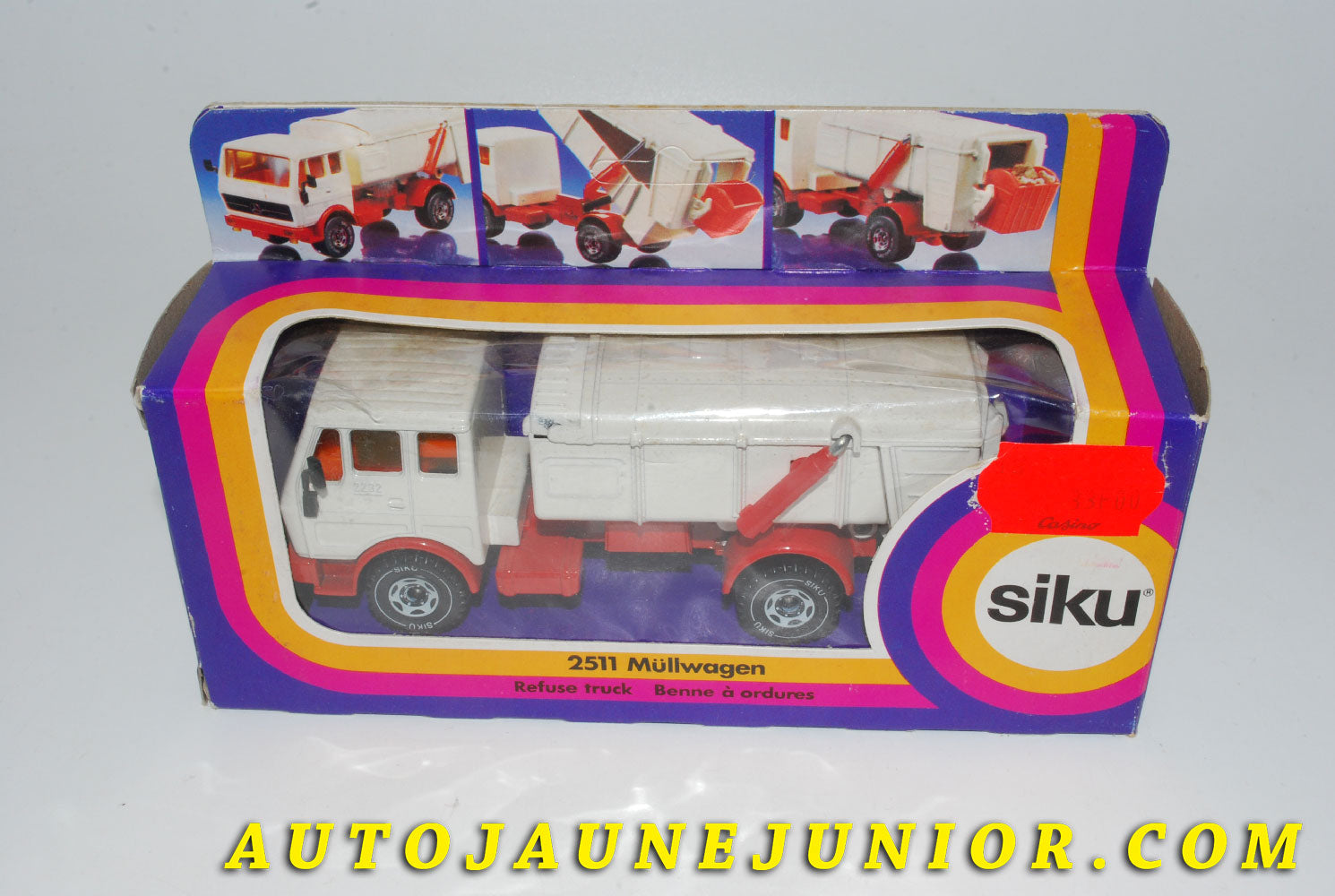 Le #4200 - Siku - Mercedes - Benne à Ordure Müllwagen  2232 est en vente sur Auto Jaune Junior ! Tekno, Politoys, Mebetoys, Mercury, Joal, Diapet, Märklin, TootsieToys.Vous avez le même jouet ? Profitez de notre expertise pour vous accompagner dans la vente de vos modèles ou votre collection ! Nous achetons tous lots de miniatures ! Contactez nous ! contact@autojaunejunior.com. 