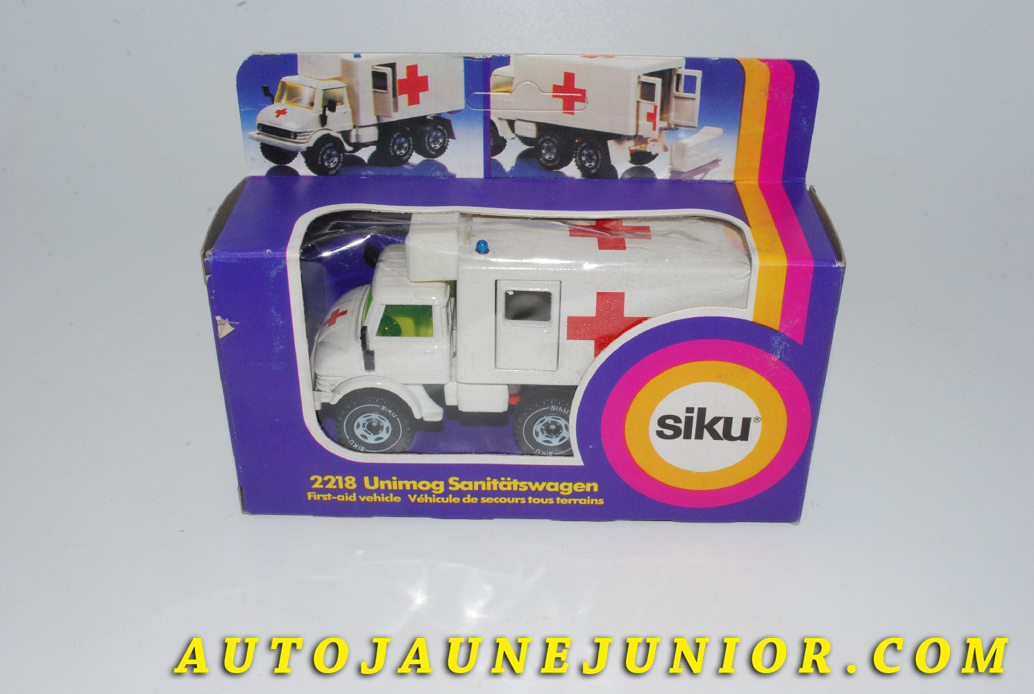 Le #4206 - Siku - Mercedes - Unimog - Véhicules de secours Tous terrains est en vente sur Auto Jaune Junior ! Tekno, Politoys, Mebetoys, Mercury, Joal, Diapet, Märklin, TootsieToys.Vous avez le même jouet ? Profitez de notre expertise pour vous accompagner dans la vente de vos modèles ou votre collection ! Nous achetons tous lots de miniatures ! Contactez nous ! contact@autojaunejunior.com. 