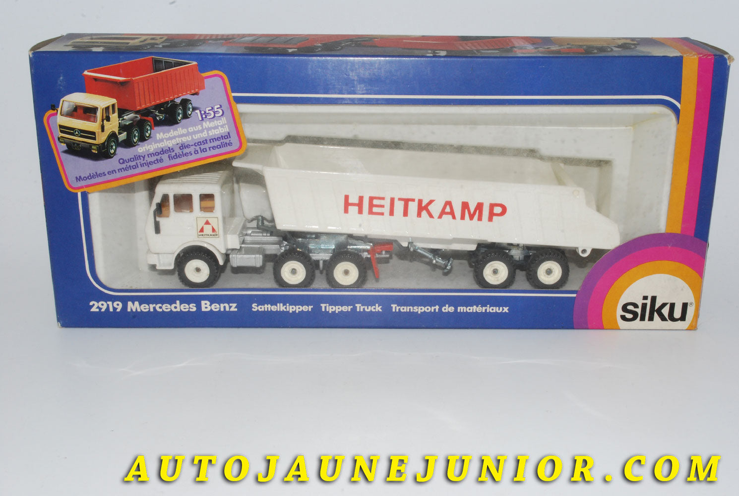 Le #4210 - Siku - Mercedes - Tracteur semi-remorque de type Benne basculante "Heitkamp" est en vente sur Auto Jaune Junior ! Tekno, Politoys, Mebetoys, Mercury, Joal, Diapet, Märklin, TootsieToys.Vous avez le même jouet ? Profitez de notre expertise pour vous accompagner dans la vente de vos modèles ou votre collection ! Nous achetons tous lots de miniatures ! Contactez nous ! contact@autojaunejunior.com. 