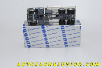 Le #4232 - Conrad - Mack - Camion "R series" Benne basculante (Rare version !) est en vente sur Auto Jaune Junior ! Tekno, Politoys, Mebetoys, Mercury, Joal, Diapet, Märklin, TootsieToys.Vous avez le même jouet ? Profitez de notre expertise pour vous accompagner dans la vente de vos modèles ou votre collection ! Nous achetons tous lots de miniatures ! Contactez nous ! contact@autojaunejunior.com. 