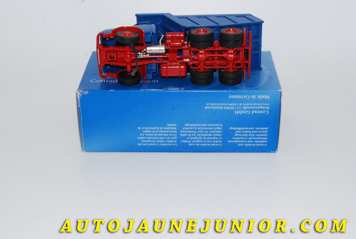Le #4234 - Conrad - Man - Camion  26.240 à cabine courte "Kurzhaubeeet  Benne Basculante 3 essieux "Meiller-Kipper" est en vente sur Auto Jaune Junior ! Tekno, Politoys, Mebetoys, Mercury, Joal, Diapet, Märklin, TootsieToys.Vous avez le même jouet ? Profitez de notre expertise pour vous accompagner dans la vente de vos modèles ou votre collection ! Nous achetons tous lots de miniatures ! Contactez nous ! contact@autojaunejunior.com. 