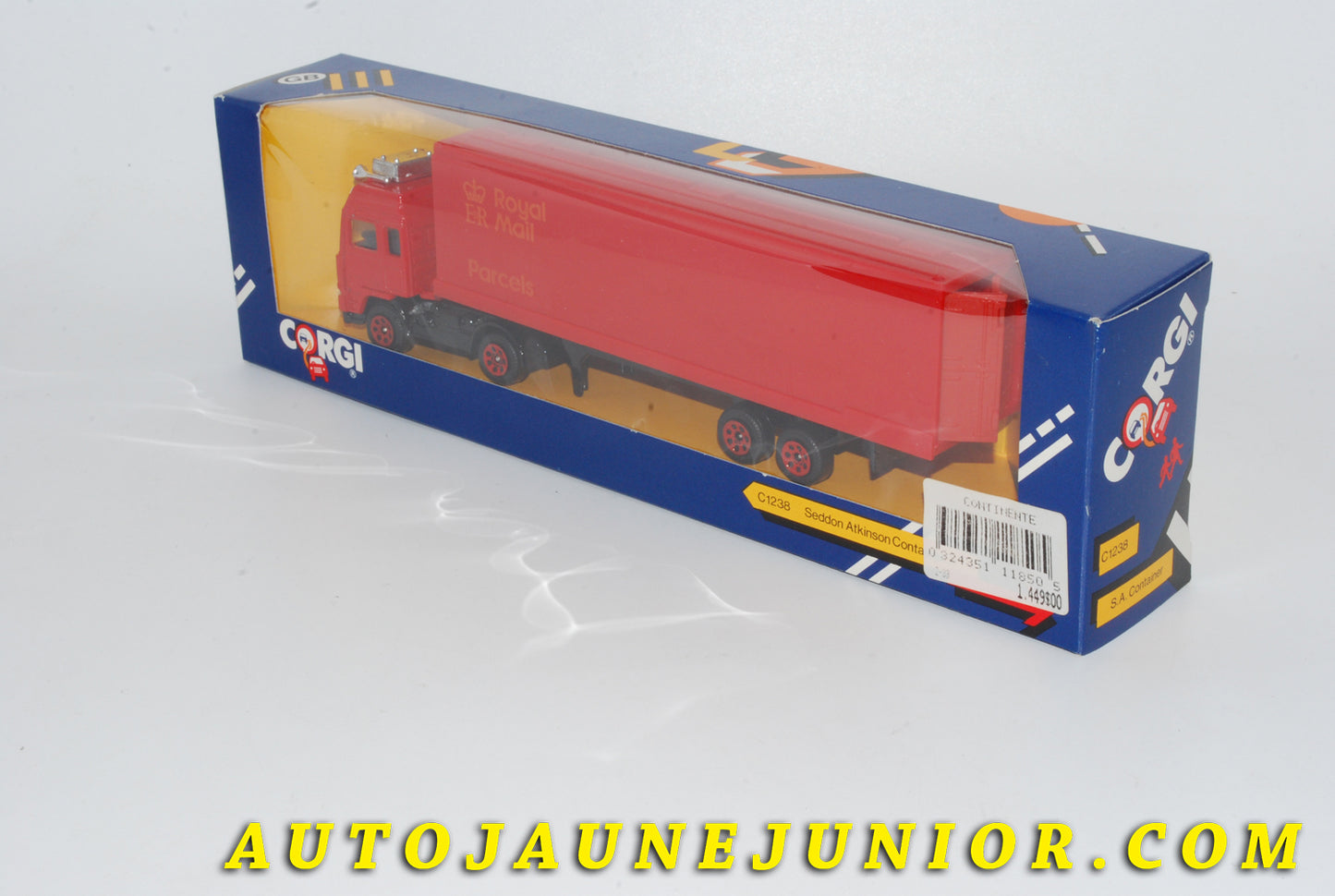 Le #4245 - Corgi Toys - ERF - Seddon Atkinson Royal Mail Parcels est en vente sur Auto Jaune Junior ! Tekno, Politoys, Mebetoys, Mercury, Joal, Diapet, Märklin, TootsieToys.Vous avez le même jouet ? Profitez de notre expertise pour vous accompagner dans la vente de vos modèles ou votre collection ! Nous achetons tous lots de miniatures ! Contactez nous ! contact@autojaunejunior.com. 