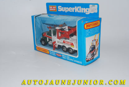 Le #4254 - Matchbox by Lesney - Peterbilt - Dépanneuse  Wreck Truck  est en vente sur Auto Jaune Junior ! Tekno, Politoys, Mebetoys, Mercury, Joal, Diapet, Märklin, TootsieToys.Vous avez le même jouet ? Profitez de notre expertise pour vous accompagner dans la vente de vos modèles ou votre collection ! Nous achetons tous lots de miniatures ! Contactez nous ! contact@autojaunejunior.com. 