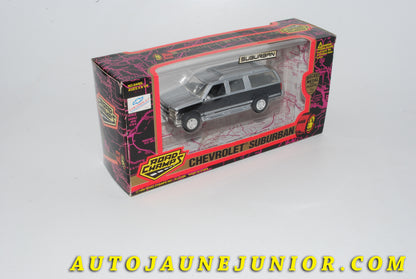 Le #4258 - Road Champ - Chevrolet - 1500 Suberban est en vente sur Auto Jaune Junior ! Tekno, Politoys, Mebetoys, Mercury, Joal, Diapet, Märklin, TootsieToys.Vous avez le même jouet ? Profitez de notre expertise pour vous accompagner dans la vente de vos modèles ou votre collection ! Nous achetons tous lots de miniatures ! Contactez nous ! contact@autojaunejunior.com. 