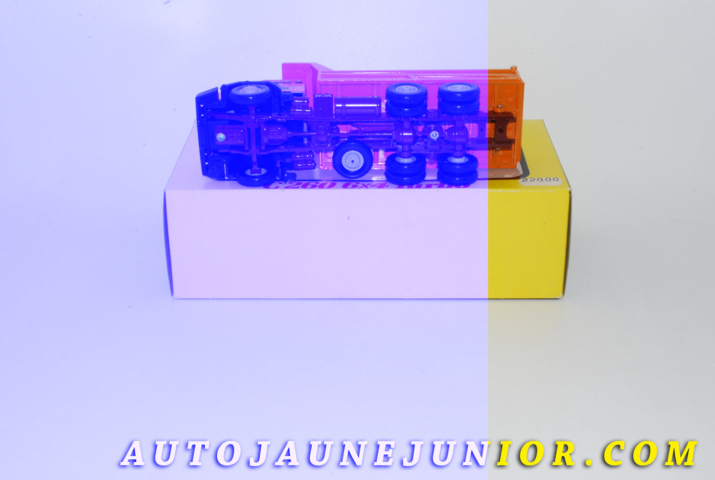 Le #4267 - LBS - Renault - C260 6x4 Turbo - Benne Marrel est en vente sur Auto Jaune Junior ! Tekno, Politoys, Mebetoys, Mercury, Joal, Diapet, Märklin, TootsieToys.Vous avez le même jouet ? Profitez de notre expertise pour vous accompagner dans la vente de vos modèles ou votre collection ! Nous achetons tous lots de miniatures ! Contactez nous ! contact@autojaunejunior.com. 
