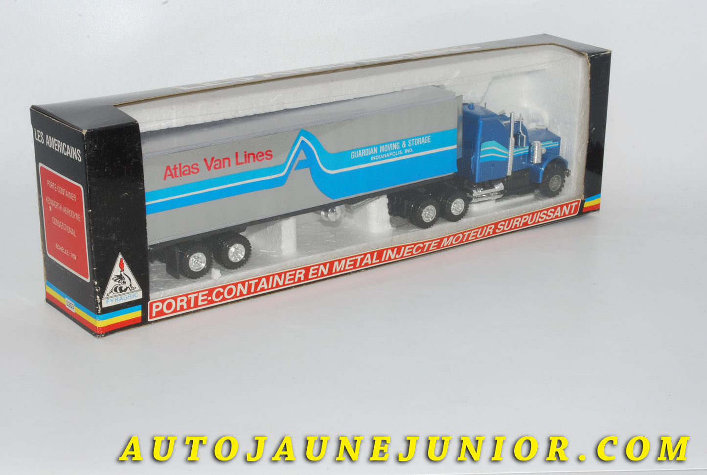 Le #4273 - Pyragric - Les Américians - Kenworth - Camion semi-remorque, (type W900)  porte container "Atlas Van Lines" est en vente sur Auto Jaune Junior ! Tekno, Politoys, Mebetoys, Mercury, Joal, Diapet, Märklin, TootsieToys.Vous avez le même jouet ? Profitez de notre expertise pour vous accompagner dans la vente de vos modèles ou votre collection ! Nous achetons tous lots de miniatures ! Contactez nous ! contact@autojaunejunior.com. 