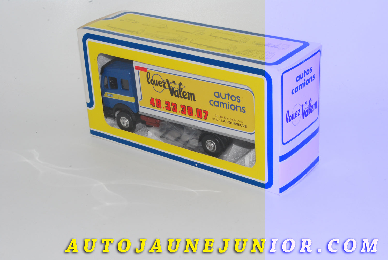 Le #4274 - LBS - Eligor - Mercedes - 1748 Porteur  Fourgon  "Louez Valem" est en vente sur Auto Jaune Junior ! Tekno, Politoys, Mebetoys, Mercury, Joal, Diapet, Märklin, TootsieToys.Vous avez le même jouet ? Profitez de notre expertise pour vous accompagner dans la vente de vos modèles ou votre collection ! Nous achetons tous lots de miniatures ! Contactez nous ! contact@autojaunejunior.com. 