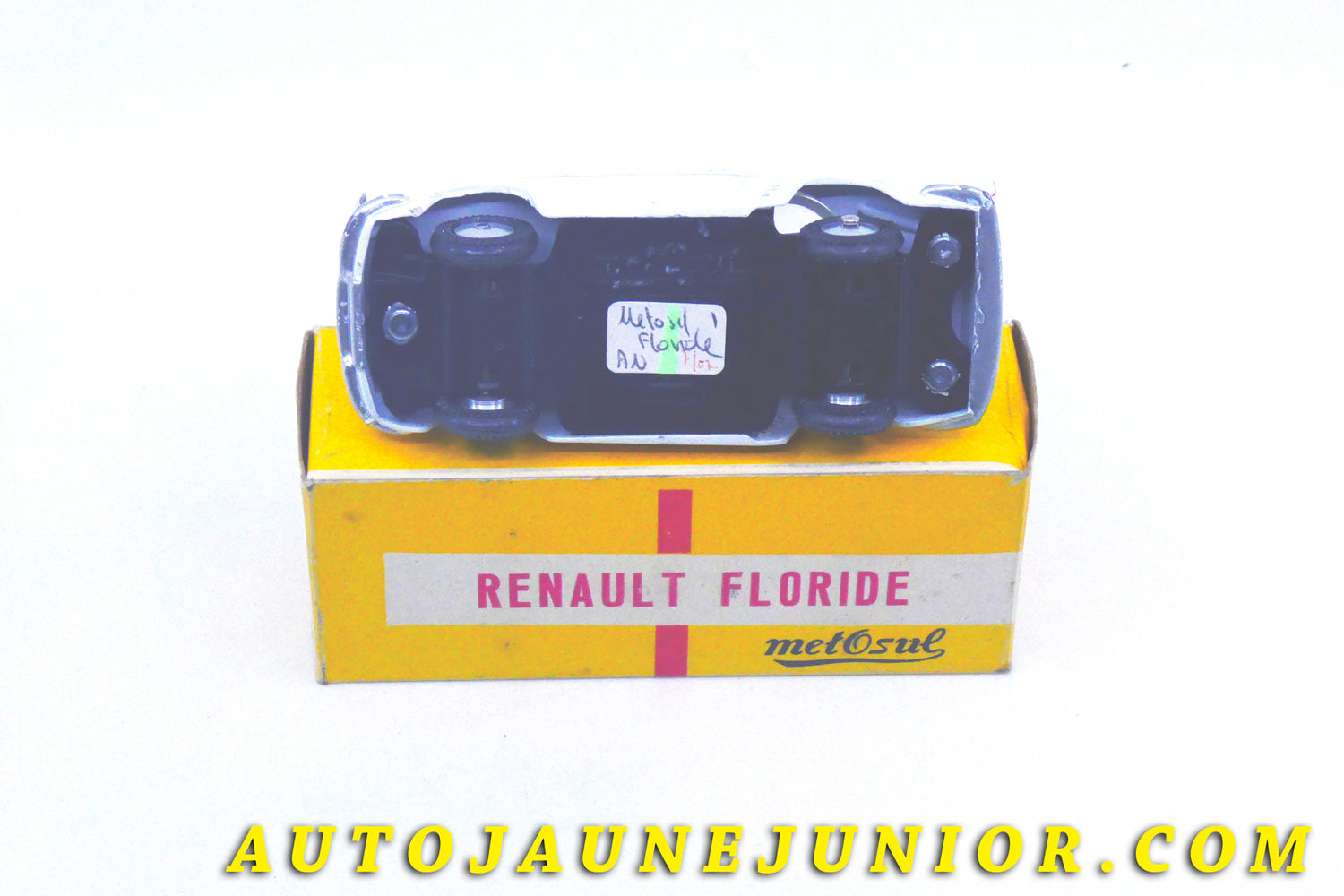 Le #4361 - Metosul - Renault -  Floride Coupé est en vente sur Auto Jaune Junior ! Tekno, Politoys, Mebetoys, Mercury, Joal, Diapet, Märklin, TootsieToys.Vous avez le même jouet ? Profitez de notre expertise pour vous accompagner dans la vente de vos modèles ou votre collection ! Nous achetons tous lots de miniatures ! Contactez nous ! contact@autojaunejunior.com. 