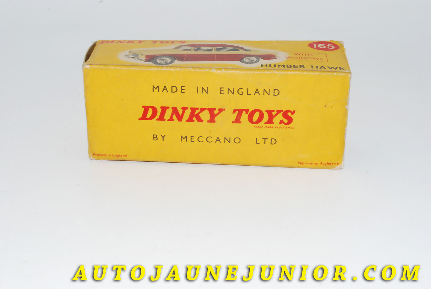 Le #4420 - Dinky Toys - Humber - Hawk (Bordeaux / Ivoire) est en vente sur Auto Jaune Junior ! Tekno, Politoys, Mebetoys, Mercury, Joal, Diapet, Märklin, TootsieToys.Vous avez le même jouet ? Profitez de notre expertise pour vous accompagner dans la vente de vos modèles ou votre collection ! Nous achetons tous lots de miniatures ! Contactez nous ! contact@autojaunejunior.com. 