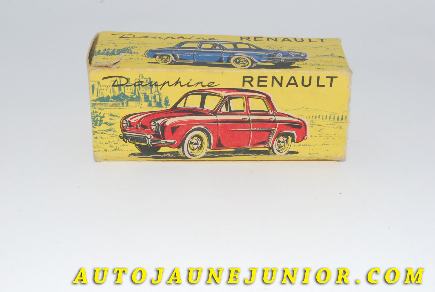 Le #4423 - C-I-J - Renault - Boite vide Dauphine est en vente sur Auto Jaune Junior ! Tekno, Politoys, Mebetoys, Mercury, Joal, Diapet, Märklin, TootsieToys.Vous avez le même jouet ? Profitez de notre expertise pour vous accompagner dans la vente de vos modèles ou votre collection ! Nous achetons tous lots de miniatures ! Contactez nous ! contact@autojaunejunior.com. 