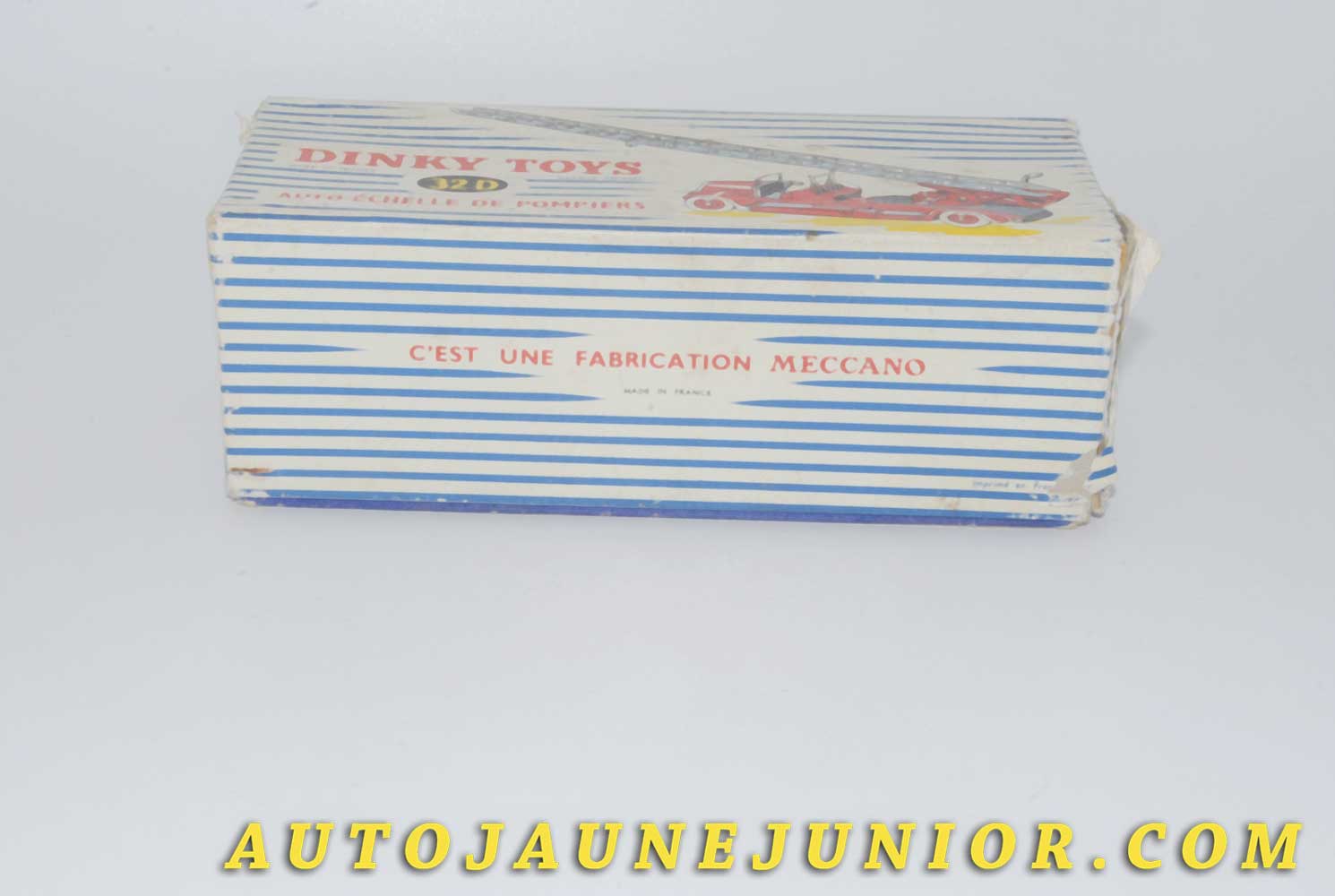 Le #4617 - Dinky Toys - Delahaye - Auto-Échelle de Pompiers Delahaye est en vente sur Auto Jaune Junior ! Tekno, Politoys, Mebetoys, Mercury, Joal, Diapet, Märklin, TootsieToys.Vous avez le même jouet ? Profitez de notre expertise pour vous accompagner dans la vente de vos modèles ou votre collection ! Nous achetons tous lots de miniatures ! Contactez nous ! contact@autojaunejunior.com. 