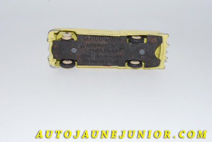 Le #4659 - Dinky Toys - Cadillac - Eldorado Cabriolet est en vente sur Auto Jaune Junior ! Tekno, Politoys, Mebetoys, Mercury, Joal, Diapet, Märklin, TootsieToys.Vous avez le même jouet ? Profitez de notre expertise pour vous accompagner dans la vente de vos modèles ou votre collection ! Nous achetons tous lots de miniatures ! Contactez nous ! contact@autojaunejunior.com. 