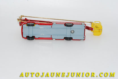 Le #4730 - Corgi Toys - Bedford - TK - Simon Snorkel Fire Engine  est en vente sur Auto Jaune Junior ! Tekno, Politoys, Mebetoys, Mercury, Joal, Diapet, Märklin, TootsieToys.Vous avez le même jouet ? Profitez de notre expertise pour vous accompagner dans la vente de vos modèles ou votre collection ! Nous achetons tous lots de miniatures ! Contactez nous ! contact@autojaunejunior.com. 