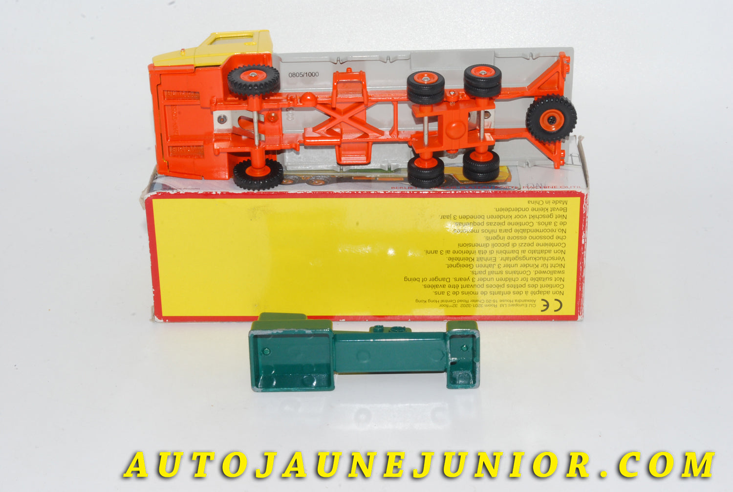Le #4731 - Dinky Toys - Berliet - Stradair Plateau Porte-Machine à Outils (Dan Toys) est en vente sur Auto Jaune Junior ! Tekno, Politoys, Mebetoys, Mercury, Joal, Diapet, Märklin, TootsieToys.Vous avez le même jouet ? Profitez de notre expertise pour vous accompagner dans la vente de vos modèles ou votre collection ! Nous achetons tous lots de miniatures ! Contactez nous ! contact@autojaunejunior.com. 