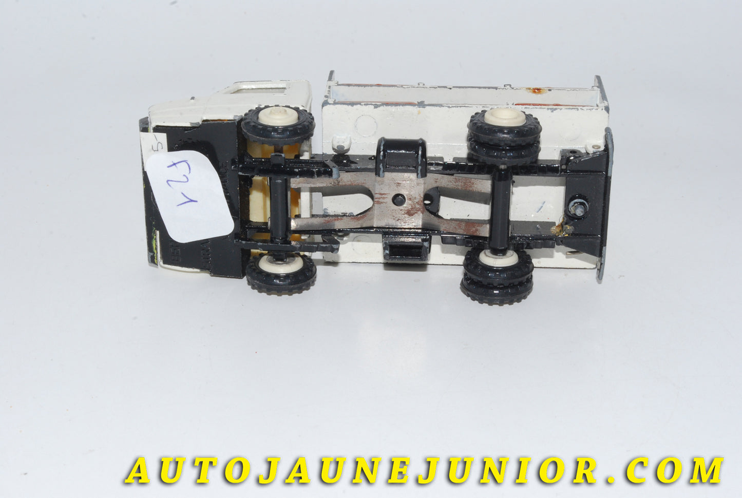 Le #4745 - France Jouet - Berliet - Stradair brasseur "Pierval" est en vente sur Auto Jaune Junior ! Tekno, Politoys, Mebetoys, Mercury, Joal, Diapet, Märklin, TootsieToys.Vous avez le même jouet ? Profitez de notre expertise pour vous accompagner dans la vente de vos modèles ou votre collection ! Nous achetons tous lots de miniatures ! Contactez nous ! contact@autojaunejunior.com. 