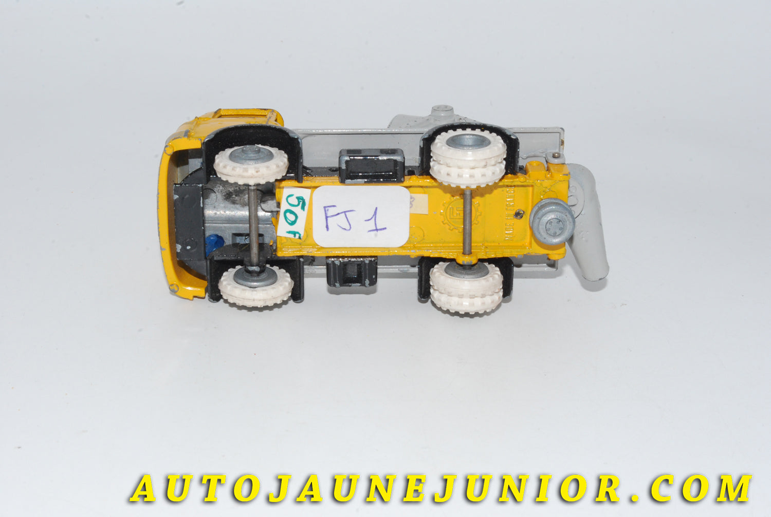 Le #4747 - France Jouet - Berliet - GAK Bétonnière (Malaxeur) est en vente sur Auto Jaune Junior ! Tekno, Politoys, Mebetoys, Mercury, Joal, Diapet, Märklin, TootsieToys.Vous avez le même jouet ? Profitez de notre expertise pour vous accompagner dans la vente de vos modèles ou votre collection ! Nous achetons tous lots de miniatures ! Contactez nous ! contact@autojaunejunior.com. 