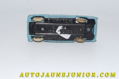 Le #4780 - Dinky Toys - Simca -  Versailles berline est en vente sur Auto Jaune Junior ! Tekno, Politoys, Mebetoys, Mercury, Joal, Diapet, Märklin, TootsieToys.Vous avez le même jouet ? Profitez de notre expertise pour vous accompagner dans la vente de vos modèles ou votre collection ! Nous achetons tous lots de miniatures ! Contactez nous ! contact@autojaunejunior.com. 