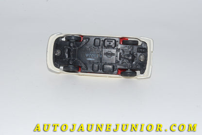 Le #4799 - Mercury - Fiat - 250 Bertone Hard-Top est en vente sur Auto Jaune Junior ! Tekno, Politoys, Mebetoys, Mercury, Joal, Diapet, Märklin, TootsieToys.Vous avez le même jouet ? Profitez de notre expertise pour vous accompagner dans la vente de vos modèles ou votre collection ! Nous achetons tous lots de miniatures ! Contactez nous ! contact@autojaunejunior.com. 