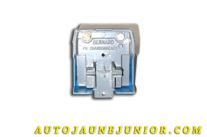 Le Solido Bernard Cabine Charbonneau (Rare couleure bleue !) est en vente sur Auto Jaune Junior ! Découvrez nos collections de diecast Tekno, Politoys, Mebetoys, Mercury, Joal, Diapet, Märklin, TootsieToys.AutoJaune Junior ; Vous avez le même jouet ? Profitez de notre expertise pour vous accompagner dans la vente de vos modèles ou votre collection ! Nous achetons tous lots de miniatures ! Contactez nous !