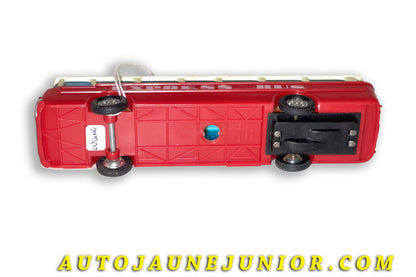 Le Blue Box Bussing Autocar de ligne "Express Bus" est en vente sur Auto Jaune Junior ! Découvrez nos collections de diecast Tekno, Politoys, Mebetoys, Mercury, Joal, Diapet, Märklin, TootsieToys.AutoJaune Junior ; Vous avez le même jouet ? Profitez de notre expertise pour vous accompagner dans la vente de vos modèles ou votre collection ! Nous achetons tous lots de miniatures ! Contactez nous !