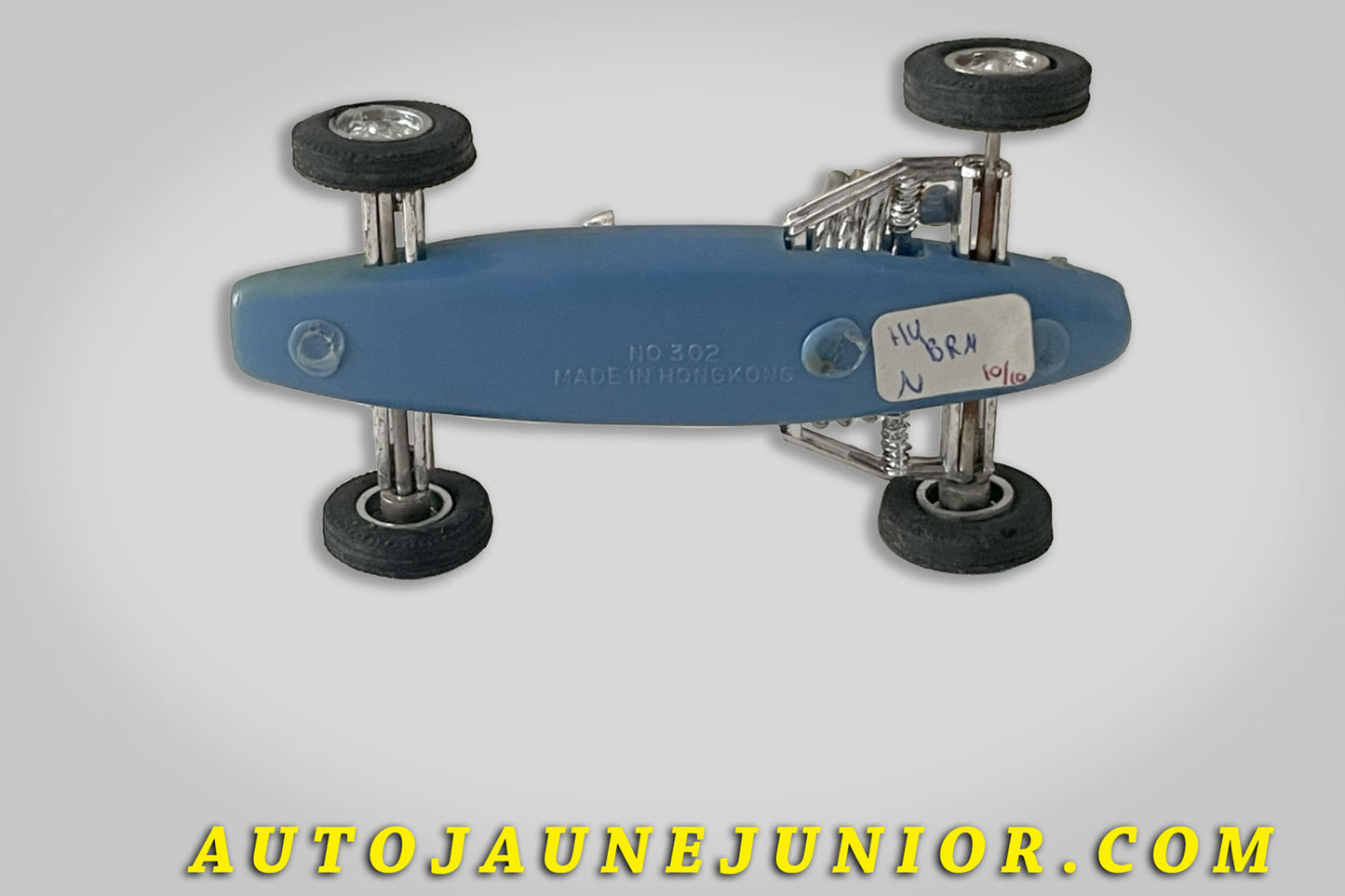 Le Hong-Kong BRM V8 Monoplace Formule 1 est en vente sur Auto Jaune Junior ! Découvrez nos collections de diecast Tekno, Politoys, Mebetoys, Mercury, Joal, Diapet, Märklin, TootsieToys.AutoJaune Junior ; Vous avez le même jouet ? Profitez de notre expertise pour vous accompagner dans la vente de vos modèles ou votre collection ! Nous achetons tous lots de miniatures ! Contactez nous !