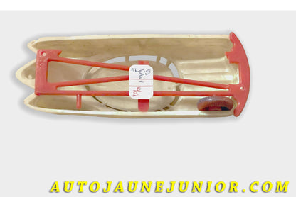 Le USA Auto Prototype Coupé Futuriste aérodynamique est en vente sur Auto Jaune Junior ! Découvrez nos collections de diecast Tekno, Politoys, Mebetoys, Mercury, Joal, Diapet, Märklin, TootsieToys.AutoJaune Junior ; Vous avez le même jouet ? Profitez de notre expertise pour vous accompagner dans la vente de vos modèles ou votre collection ! Nous achetons tous lots de miniatures ! Contactez nous !