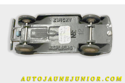 Le Zwicky Auto  Coupé aérodynamique (réplique de Marklin en White metal) est en vente sur Auto Jaune Junior ! Découvrez nos collections de diecast Tekno, Politoys, Mebetoys, Mercury, Joal, Diapet, Märklin, TootsieToys.AutoJaune Junior ; Vous avez le même jouet ? Profitez de notre expertise pour vous accompagner dans la vente de vos modèles ou votre collection ! Nous achetons tous lots de miniatures ! Contactez nous !