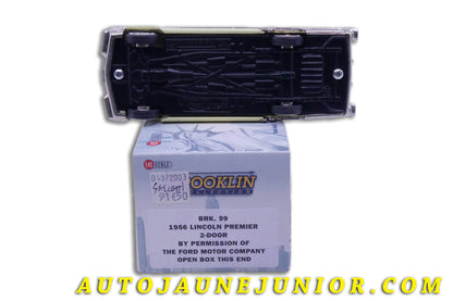 Le Brooklin Lincoln Premier - Coupé 2 portes 1956 est en vente sur Auto Jaune Junior ! Découvrez nos collections de diecast Tekno, Politoys, Mebetoys, Mercury, Joal, Diapet, Märklin, TootsieToys.AutoJaune Junior ; Vous avez le même jouet ? Profitez de notre expertise pour vous accompagner dans la vente de vos modèles ou votre collection ! Nous achetons tous lots de miniatures ! Contactez nous !